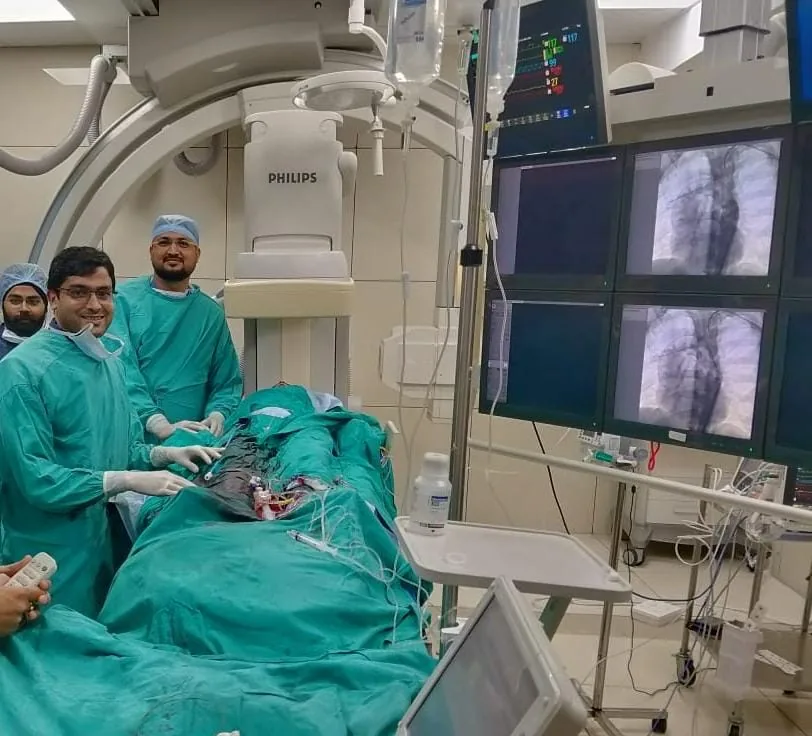 Cath lab procedural monitoring and imaging setup